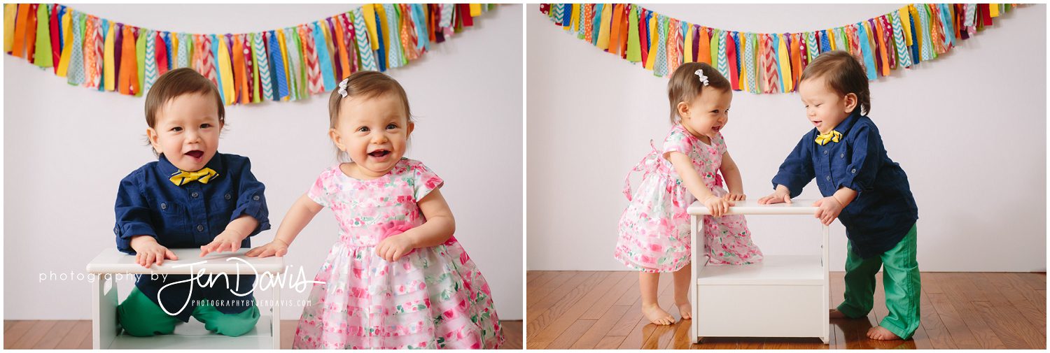 1 year old twins birthday with banner