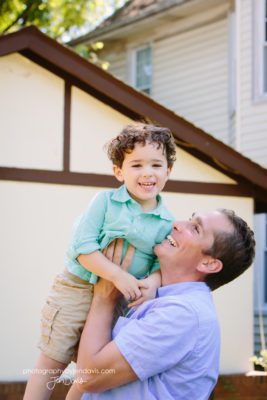 Dad and 3 year old smiling