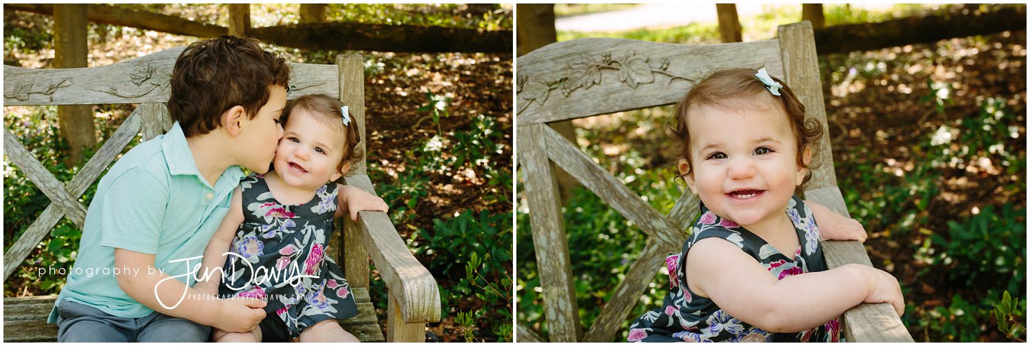 Spring family pictures in garden