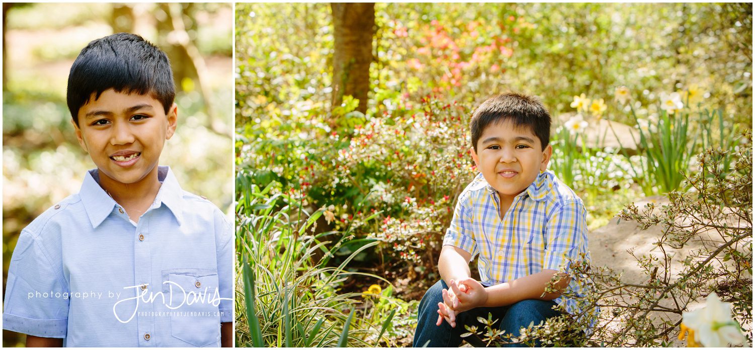 Spring family pictures in garden
