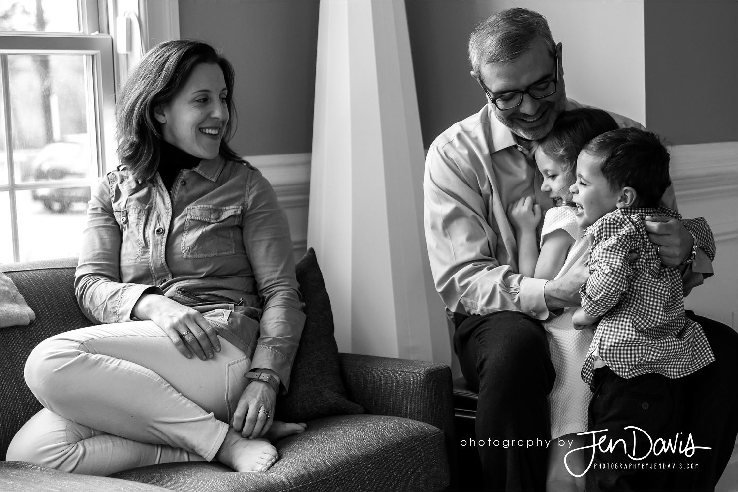 candid family pictures at home in Princeton