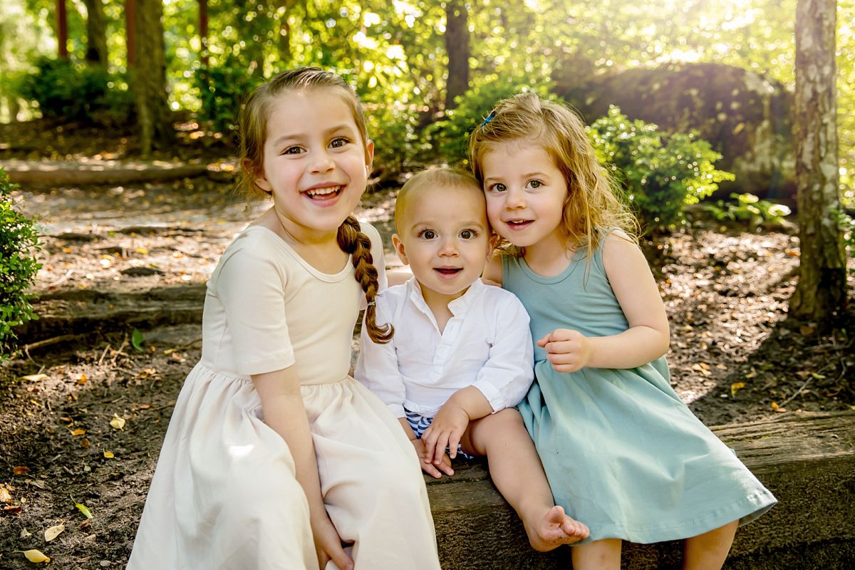 1 Year Old Outdoor Portraits and Cake Smash