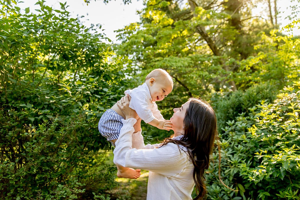 1 Year Old Outdoor Portraits and Cake Smash