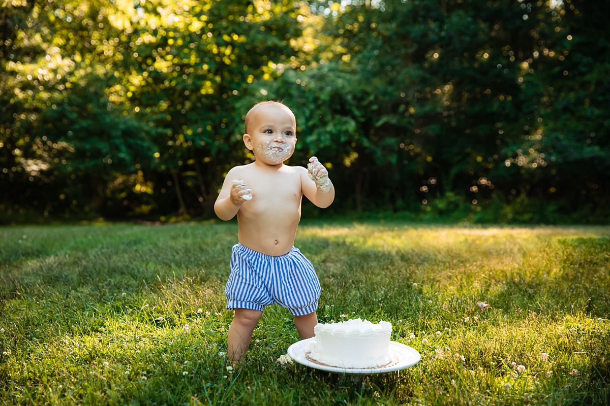 1 Year Old Outdoor Portraits and Cake Smash